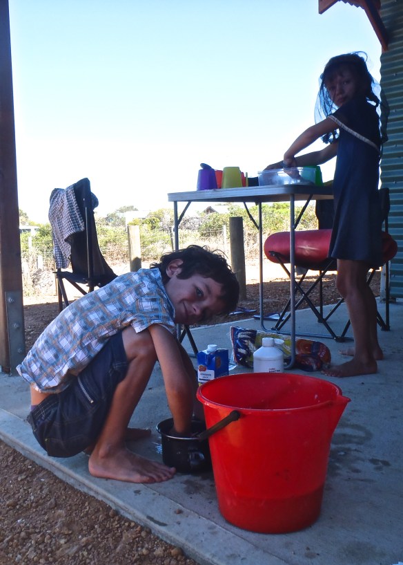 Coronation beach, la vaisselle!