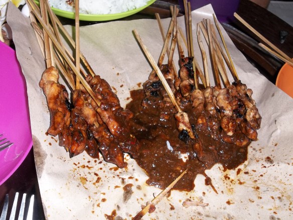 Saté ayam à l'hôtel