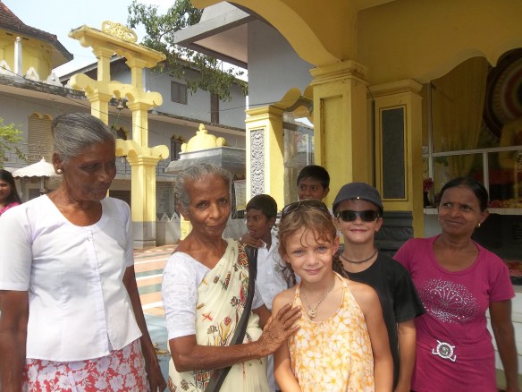 Visite du temple de Weligama